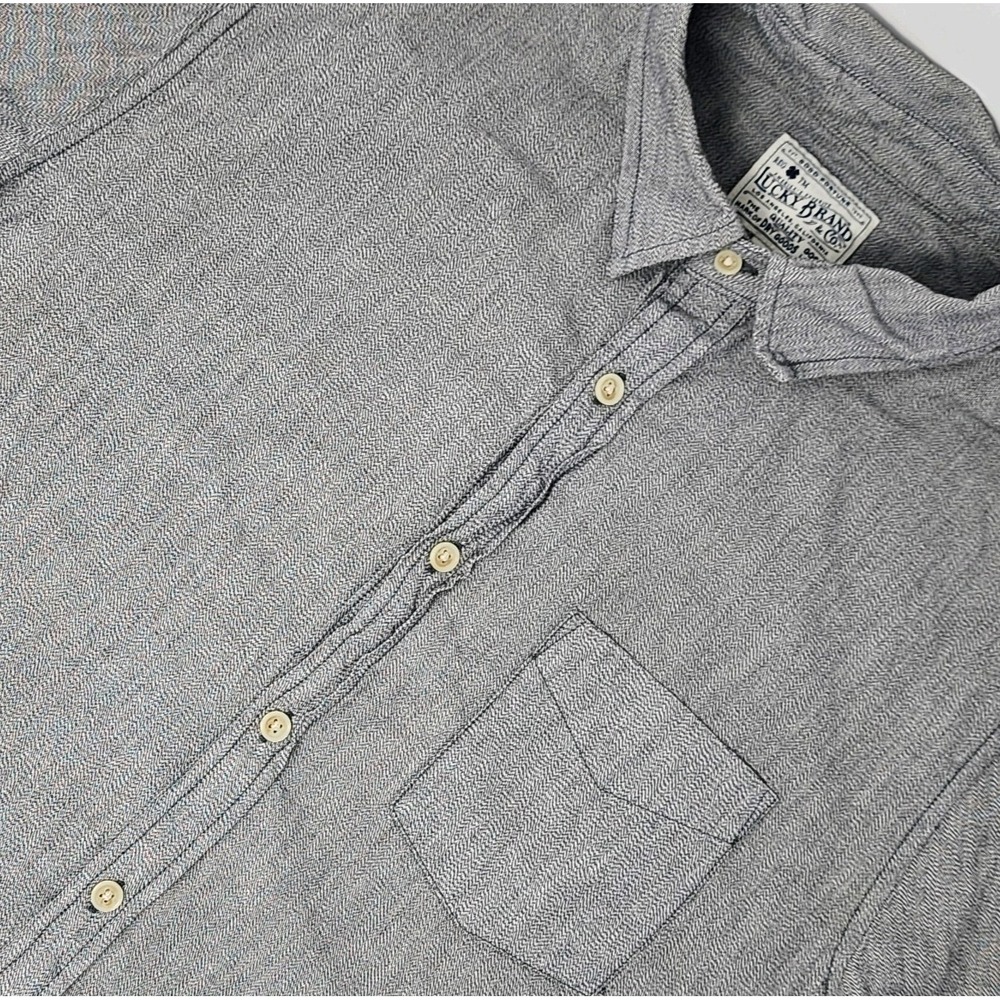 Lucky Brand Shirt Men's Size‎ Medium Gray Short Sleeve Button Up Front Pocket